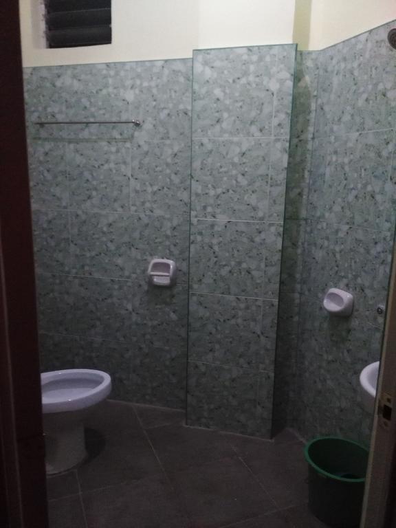Aranas-Carillo Travellers Inn Калибо Номер фото