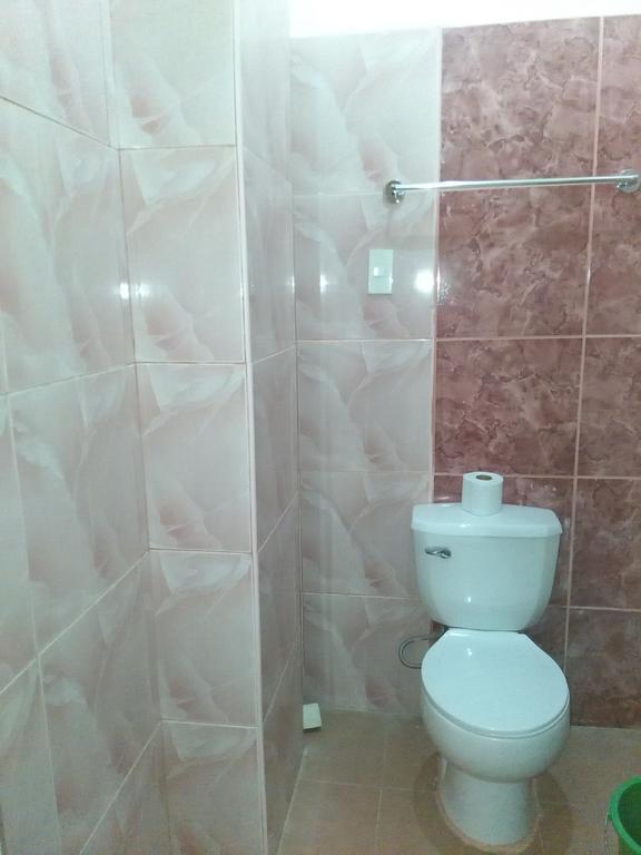 Aranas-Carillo Travellers Inn Калибо Экстерьер фото